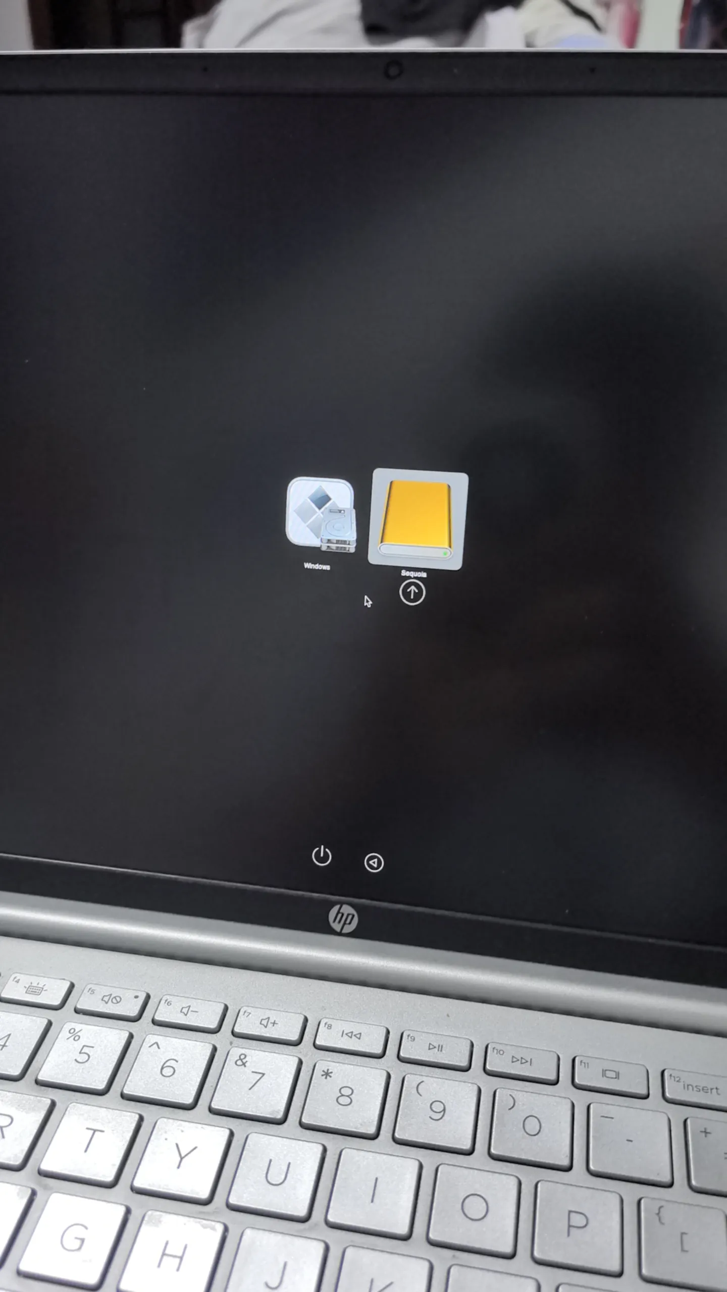 HP Pavilion Aero Laptop 13-be0xxx(AMD Ryzen 5 5600U)黑苹果安装EFI OC 1.0.4 Sequoia 15.4.1 HP Pavilion Aero Laptop 13-be0xxx(AMD Ryzen 5 5600U)黑苹果安装EFI OC 1.0.4 Sequoia 15.4.1